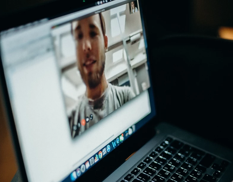 Digital job interviews – what you look like to candidates matters!